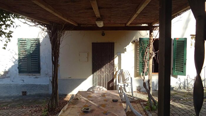 Casa quadrilocale in vendita in Via San Piero in Mercato, Montespertoli