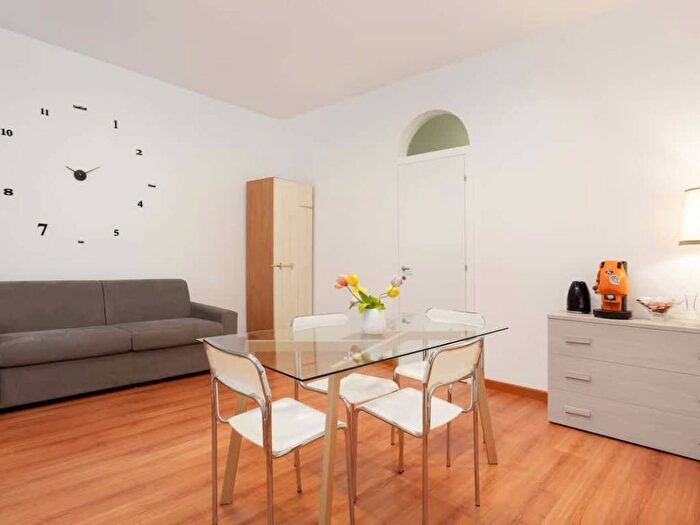 Appartamento trilocale in affitto in Via San Lazzaro, Borgo Teresiano, Trieste