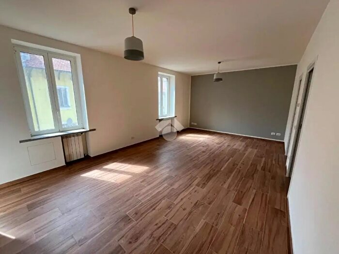 Appartamento trilocale in vendita in Via Pietro Crespi, Milano