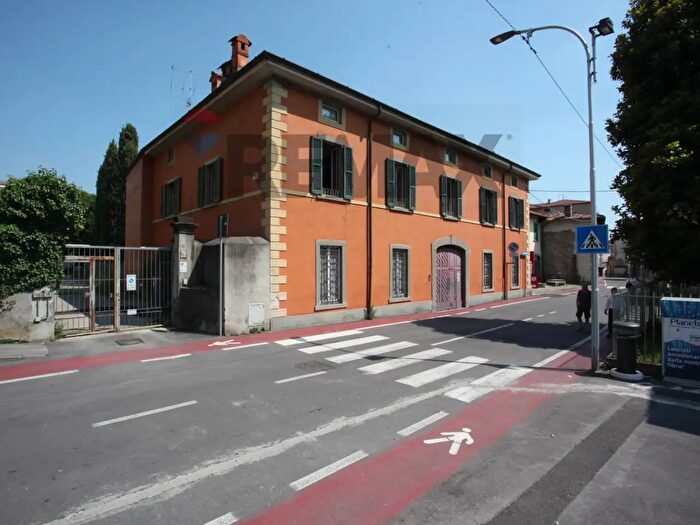 Casa con 12 locali in vendita in Via Piave, Ponte San Pietro