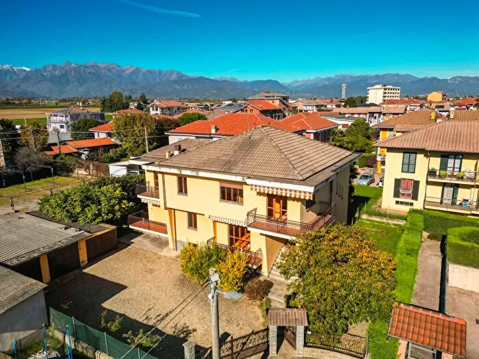 Appartamento in vendita in Via Puccini, Cavour