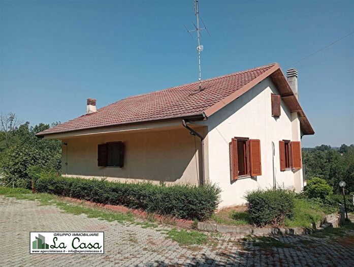 Casa con 8 locali in vendita in Strada Ravizza San Paolo Solbrito At Italy, San Paolo Solbrito