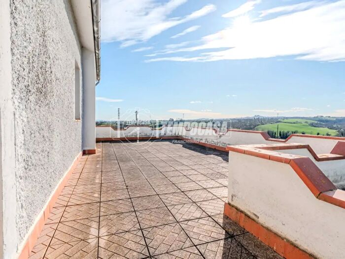 Casa con 6 locali in vendita in Celleno