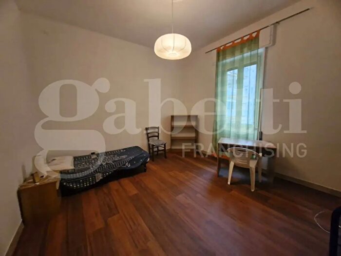 Appartamento con 5 locali in vendita in Via Alfonso Il Magnanimo, Palermo