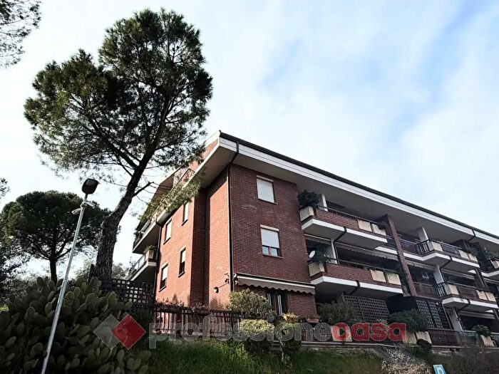 Casa con 6 locali in vendita in Via del Tempo Libero, Perugia