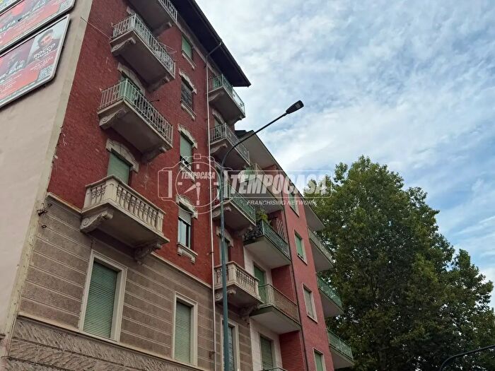 Appartamento trilocale in vendita in Corso Vercelli, Torino