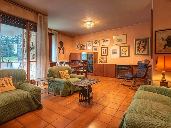 Appartamento con 7 locali in vendita in Roma