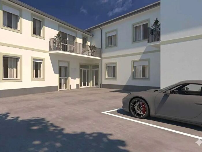 Appartamento trilocale in vendita in Via Diaz, Giussano