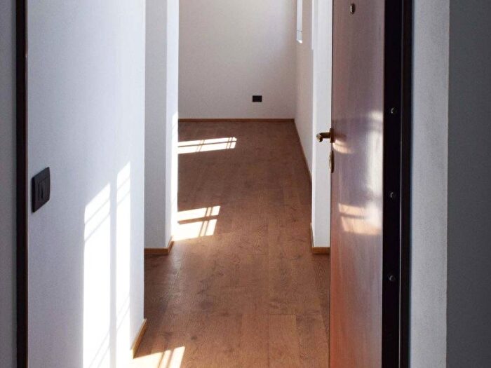 Appartamento quadrilocale in affitto in Via Francesco Perotti, Centro, Trivolzio