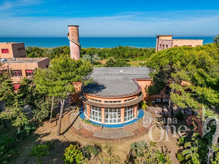 Appartamento con 5 locali in vendita in Viale del Tirreno c, Pisa