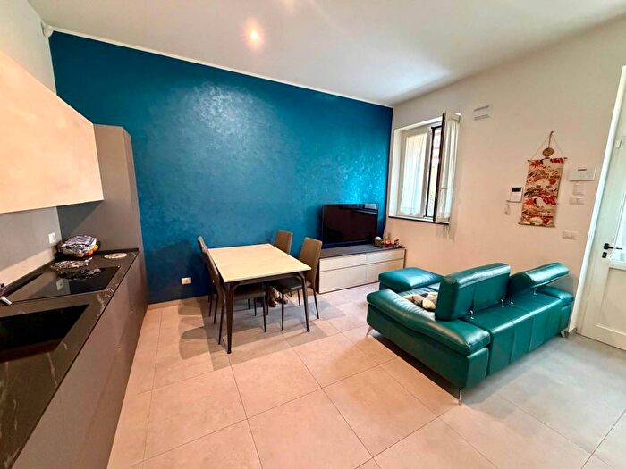 Appartamento trilocale in vendita in Viale Sarca, Ca' Granda, Milano