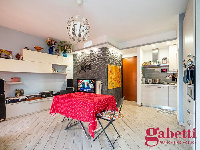 Appartamento bilocale in vendita in Via Messico, Paderno Dugnano