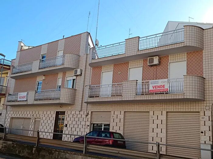 Appartamento con 5 locali in vendita in Via Palmiro Togliatti, Andria