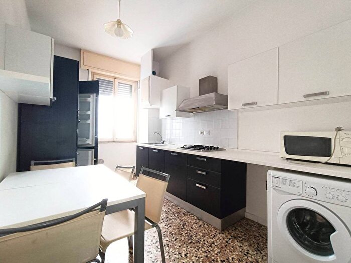 Appartamento con 5 locali in affitto in Parco della Resistenza, Forlì