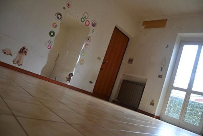 Appartamento quadrilocale in vendita in Via Anagnina, Roma