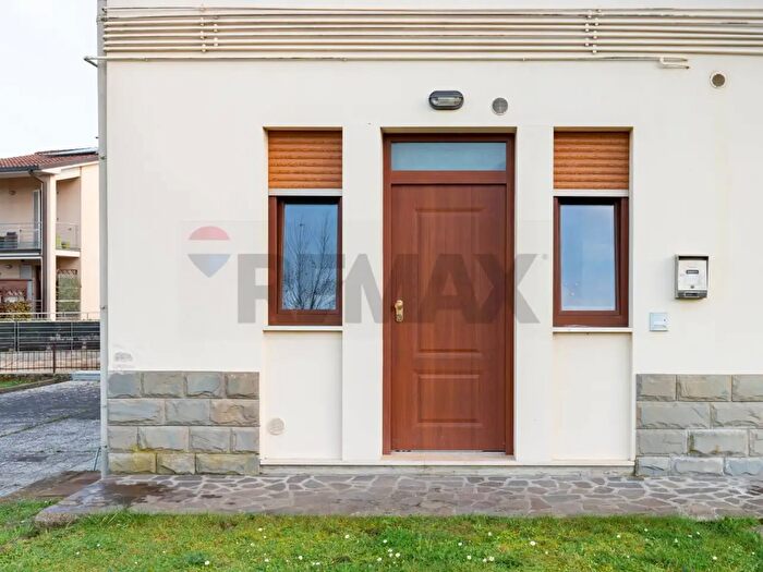 Appartamento bilocale in vendita in Via Toscanini, Bucine