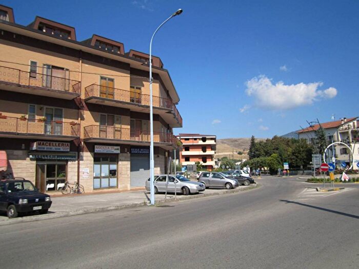 Appartamento monolocale in affitto in Via Grumentina, Marsicovetere