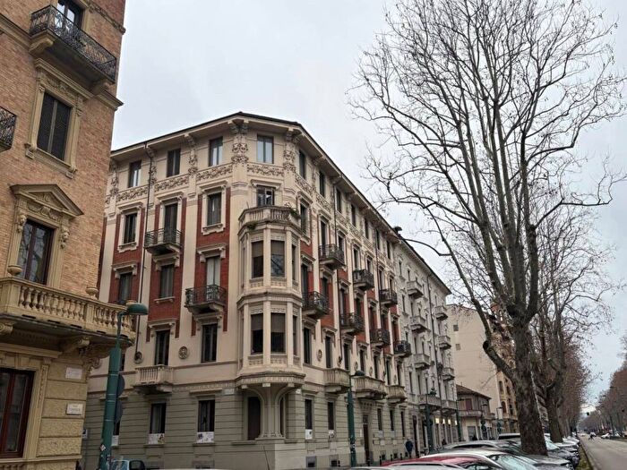 Casa trilocale in affitto in Corso Francia, San Donato, Torino