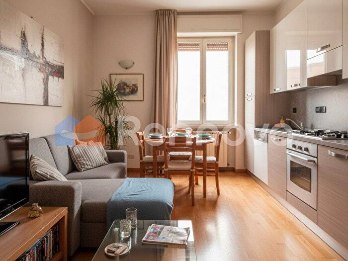 Appartamento bilocale in affitto in Via Montebello, Turati, Milano