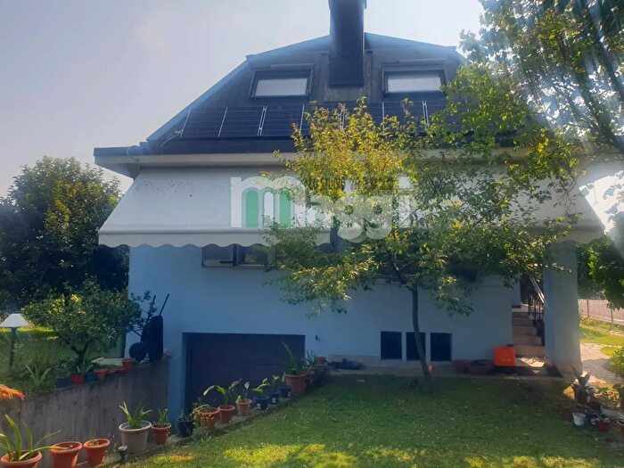 Casa con 5 locali in vendita in Via delle Mimose, Inzago