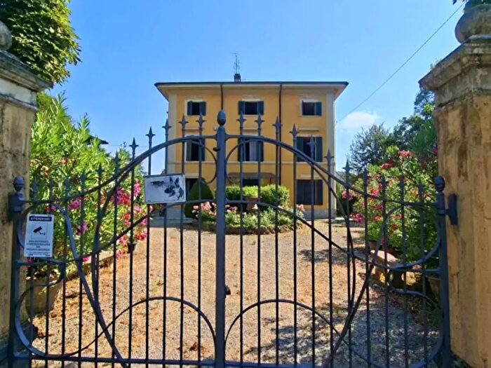 Casa con 6 locali in vendita in Via Giacomo Matteotti, Traversetolo