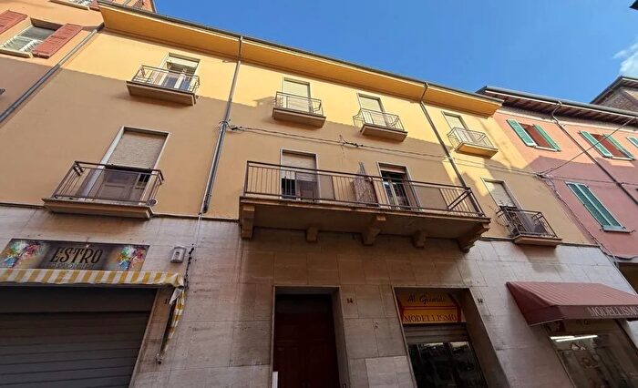 Appartamento in vendita in Via Aldrovandi Imola Centro Storico, Imola