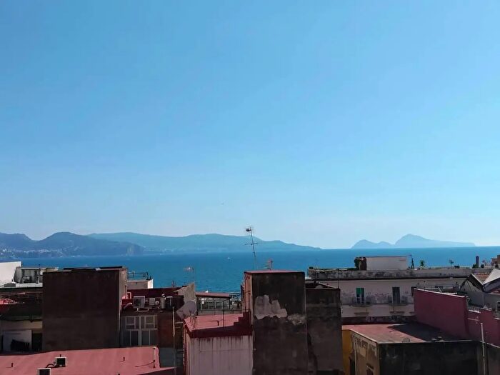 Appartamento quadrilocale in vendita in Umberto I, Torre Annunziata