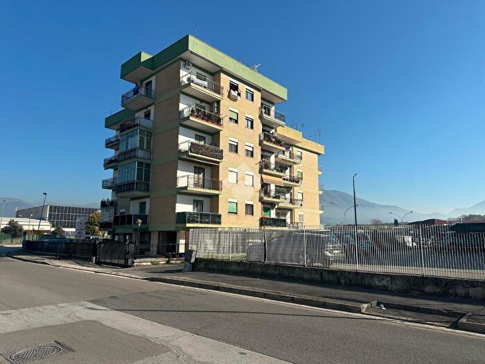 Appartamento quadrilocale in vendita in Via S Bartolomeo, Cassino