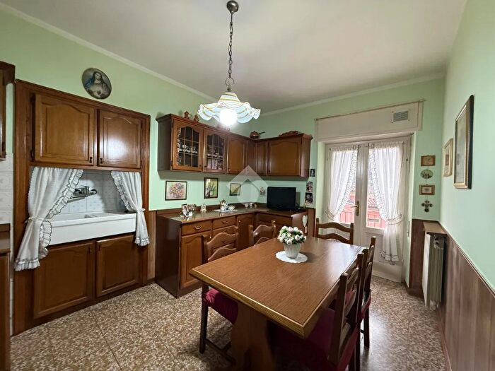 Casa quadrilocale in vendita in Via Castello, Polaveno