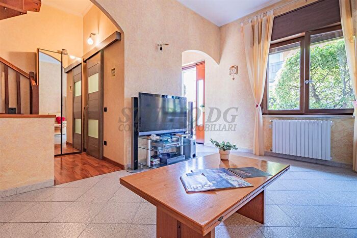 Casa trilocale in vendita in Limbiate