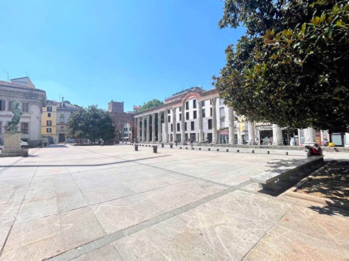 Appartamento bilocale in affitto in Corso di Porta Ticinese, Carrobbio, Milano