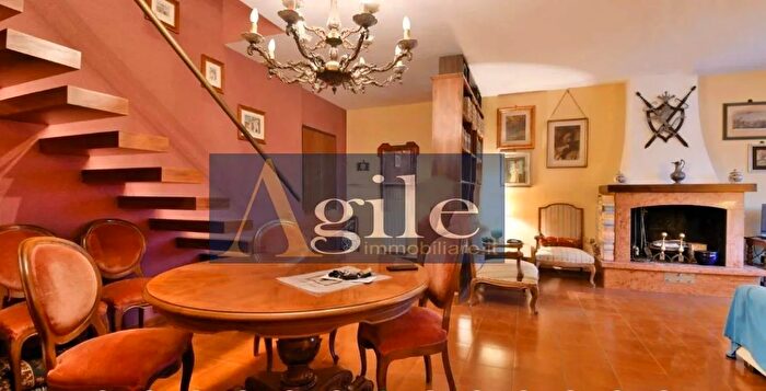 Appartamento con 5 locali in vendita in Via Erasmo Mari, Ascoli Piceno