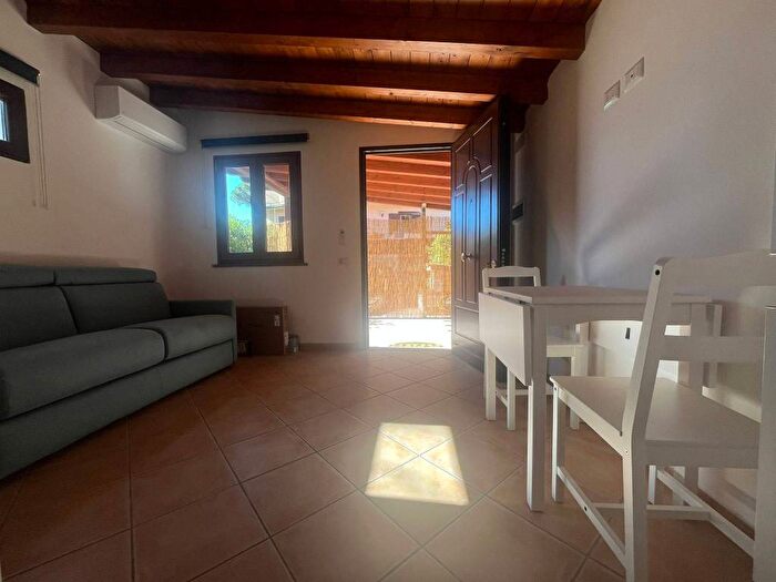 Casa monolocale in affitto in Via Praiano, Fregene, Fiumicino