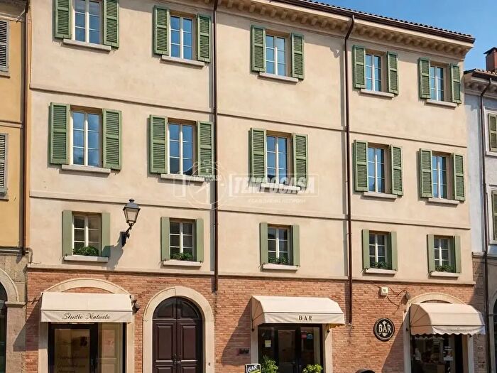 Appartamento con 13 locali in vendita in Reggio Emilia