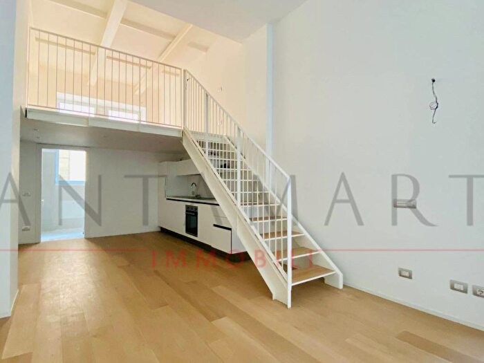 Appartamento bilocale in affitto in Via Andrea Solari, Solari, Milano