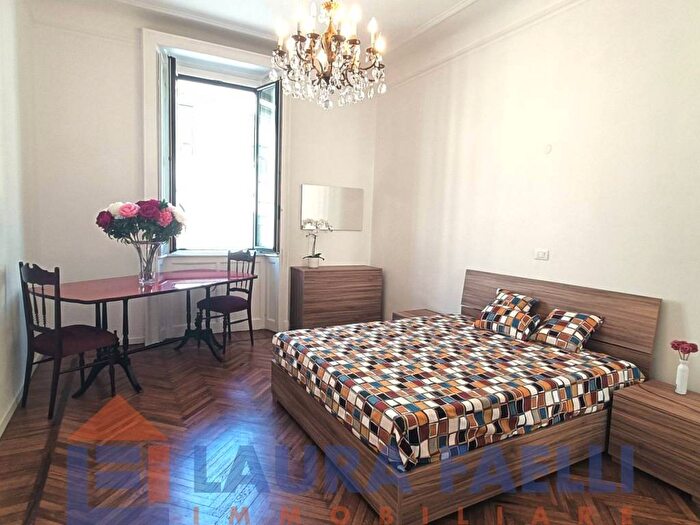 Appartamento quadrilocale in affitto in Via Andrea Costa, Casoretto, Milano