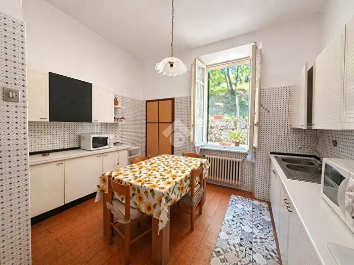 Appartamento trilocale in affitto in Via Piagge Alte, Orte