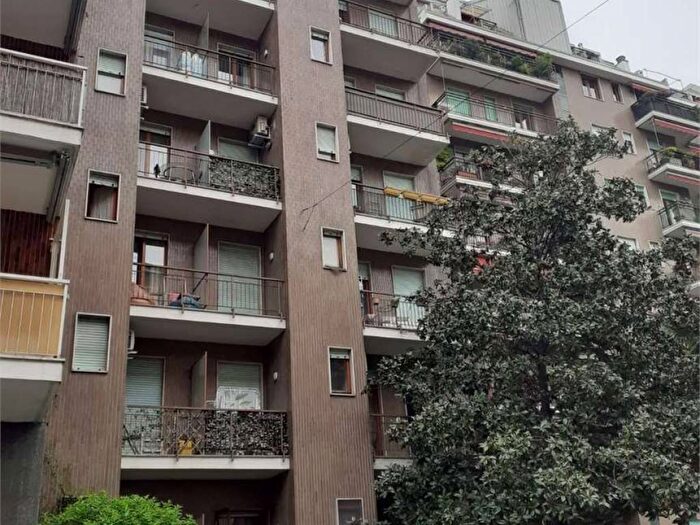 Appartamento monolocale in affitto in via maiocchi, Morgagni, Milano