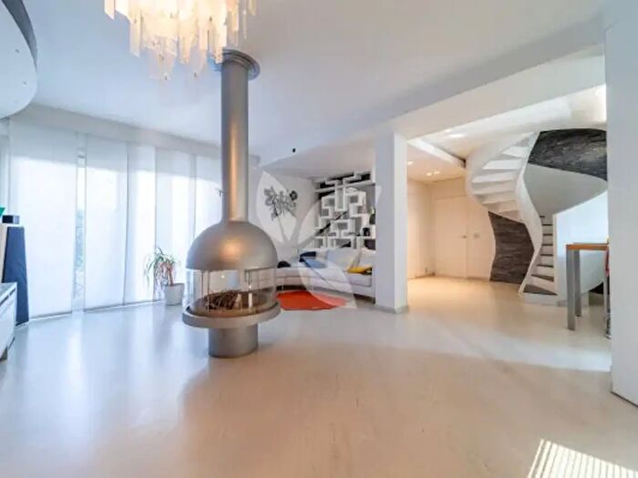 Casa quadrilocale in vendita in Via Pontelupo, Collecchio