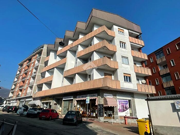 Case in Vendita e in Affitto - 3