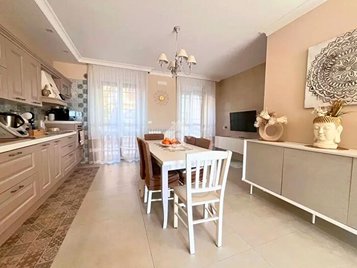 Appartamento quadrilocale in vendita in Via Silvio Pellico, San Severo