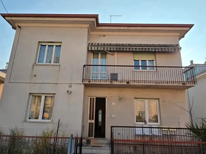Casa con 5 locali in vendita in Via Cagnacci, Rimini