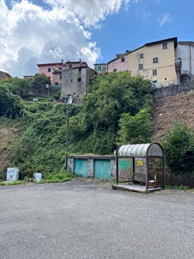 Appartamento trilocale in vendita in Via Montalbano, La Spezia