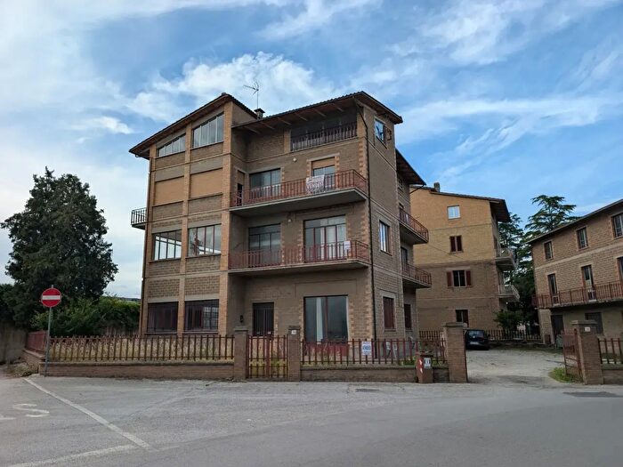 Appartamento quadrilocale in vendita in Via G Matteotti, Deruta