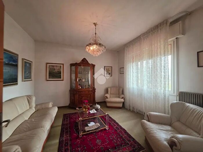 Casa con 5 locali in vendita in Via Perarello, Campodarsego