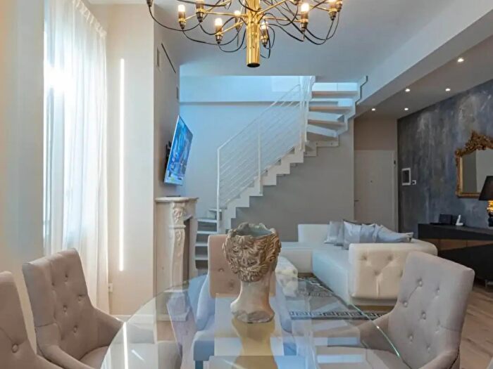 Appartamento trilocale in vendita in Vicolo Pighini, Imola