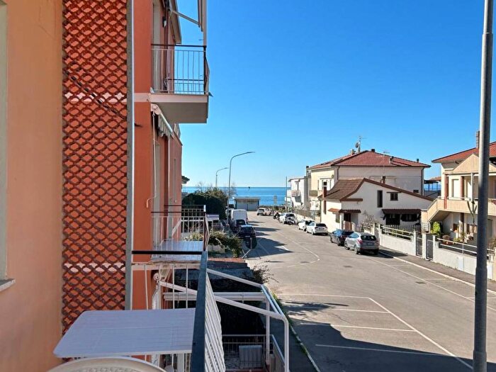 Appartamento trilocale in affitto in Via Isola dello Sparviero, Zona Nuova Pratoranieri, Follonica