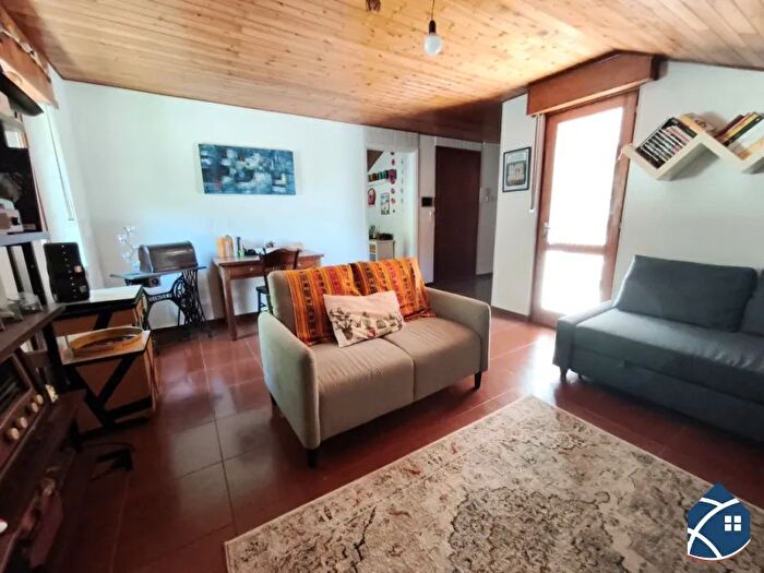 Appartamento quadrilocale in vendita in Pomaretto Via Erminio Long, Pomaretto