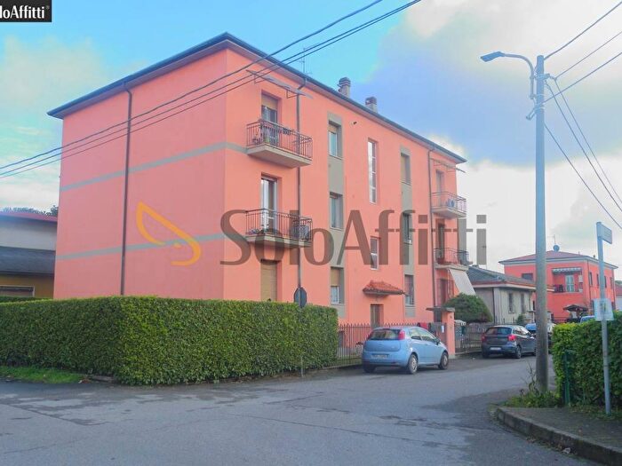 Appartamento trilocale in affitto in Via Dante Alighieri, Macherio