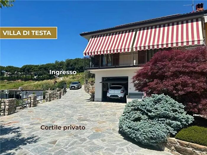 Casa con 9 locali in vendita in Loc Chignolo, Grumello Del Monte